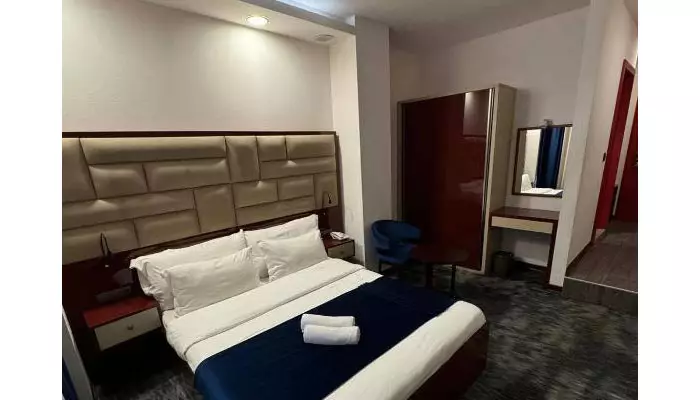 هتل دنیس تفلیس